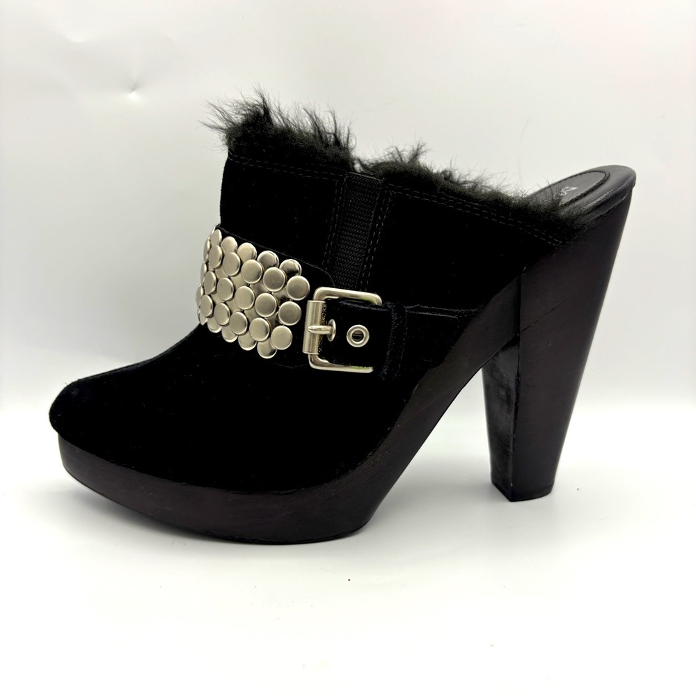 🎉Host Pick!🎉 Michael Kors Black Suede Heeled Mules Faux Fur Silver Buckle 10